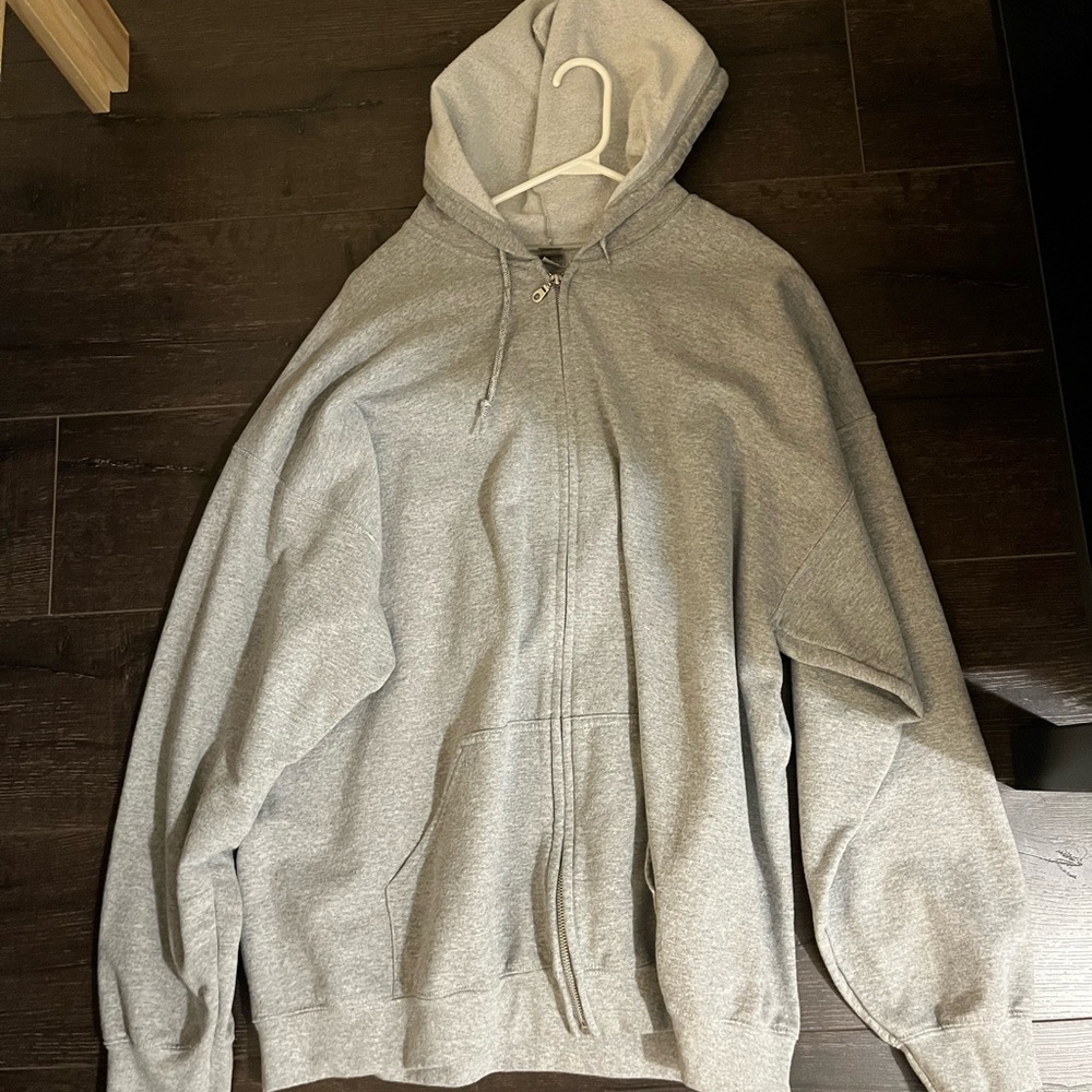 Gildan Unisex Zip-Up Hoodie - Light Gray